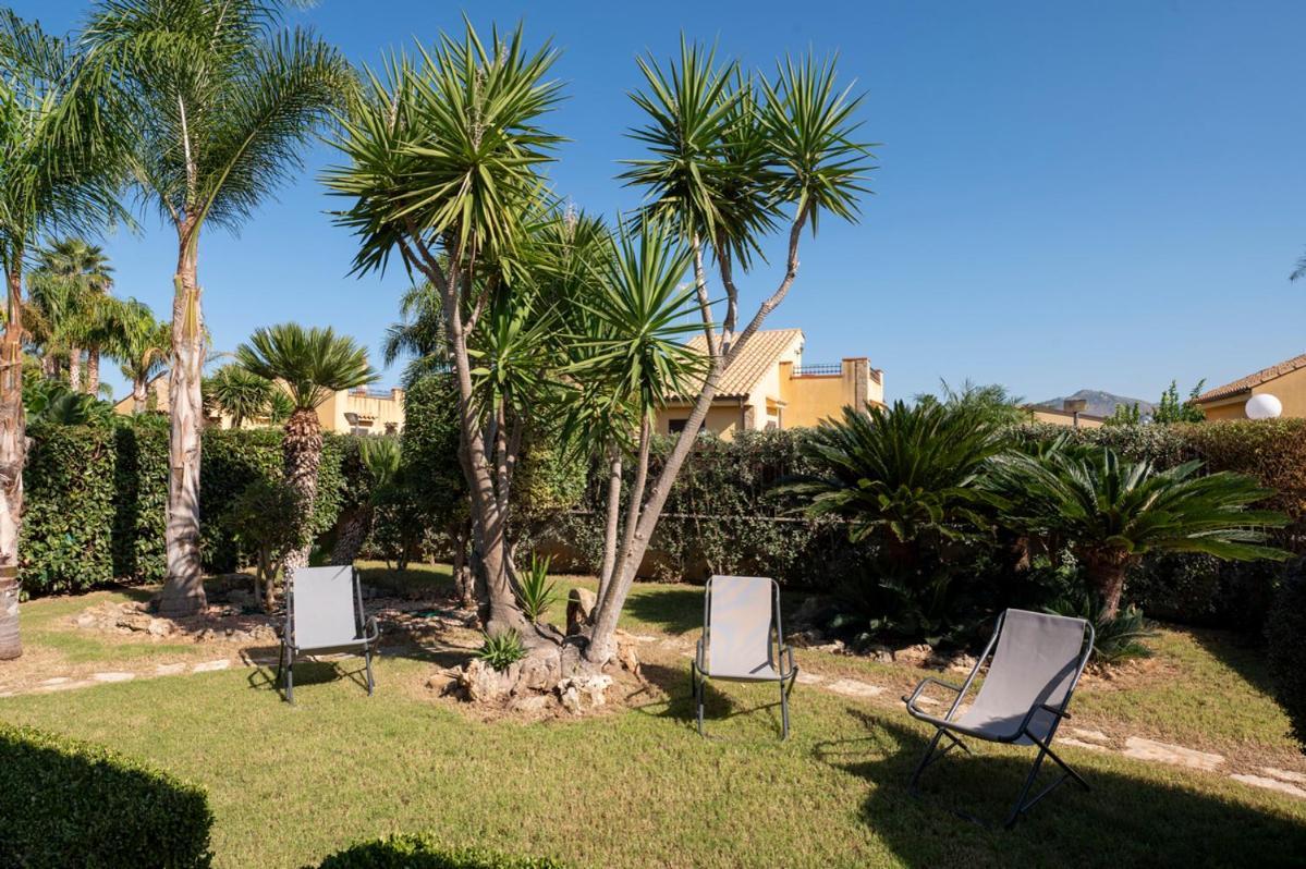Villa Plumeria Campofelice Di Roccella Exterior photo